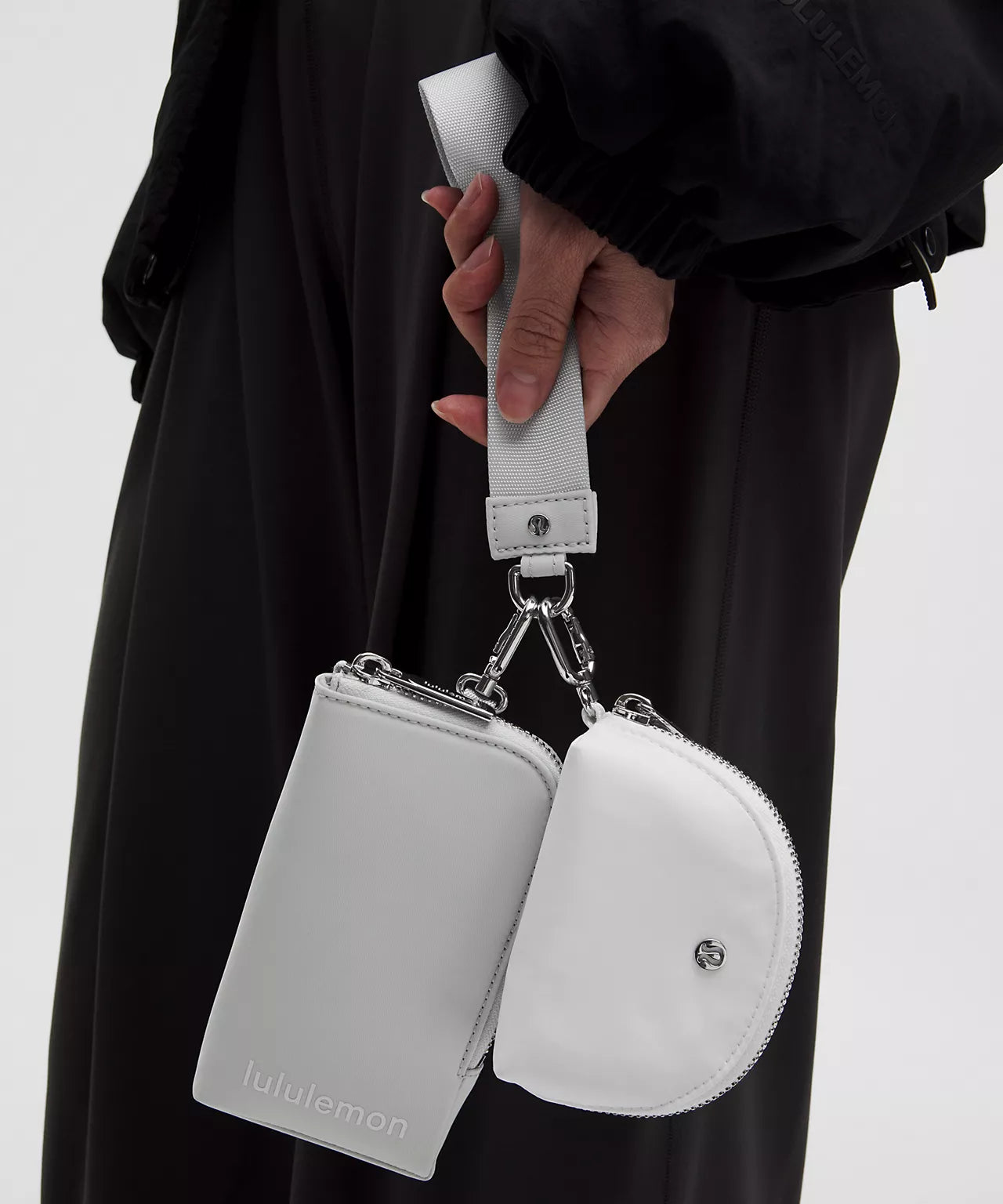 DUAL POUCH WRISTLET/WALLET