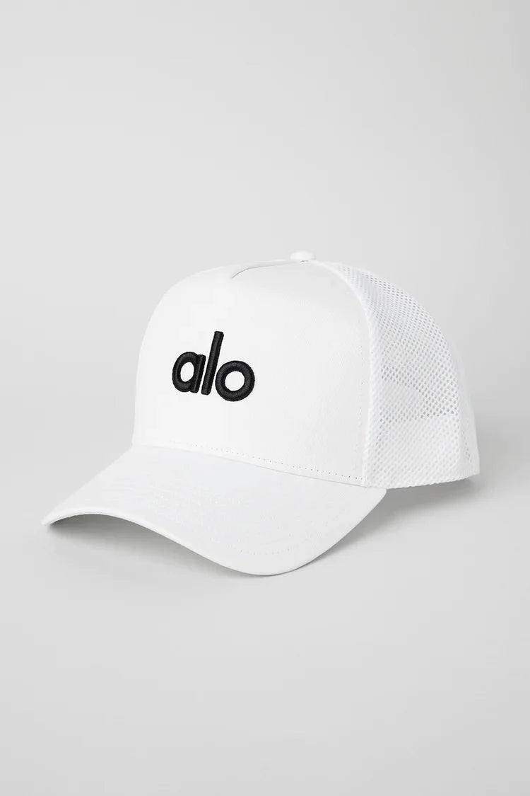 DISTRICT TRUCKER HAT