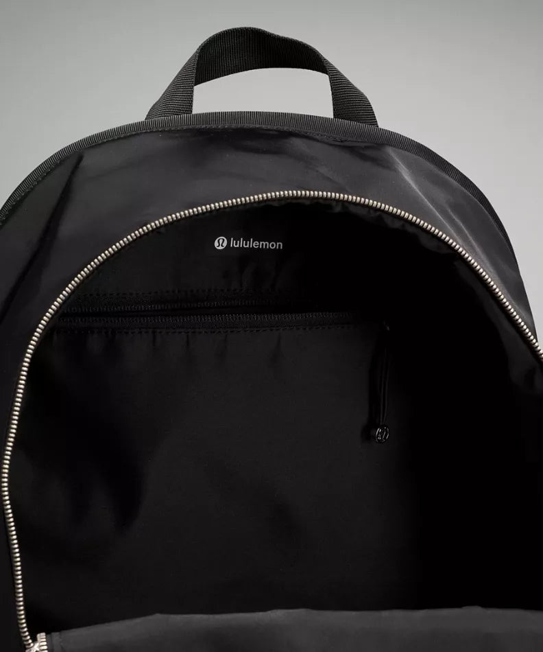 CITY ADVENTURER BACKPACK