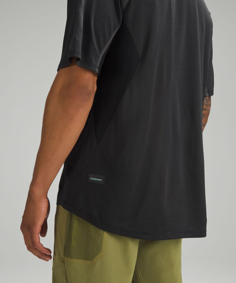 BREATHELIGHT MESH HIKING SHORT SLEEVE