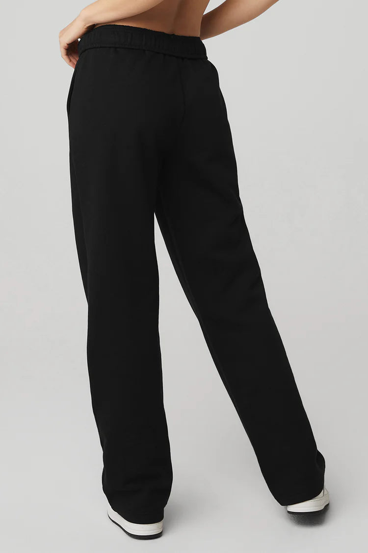 ACCOLADE STRAIGHT LEG SWEATPANT